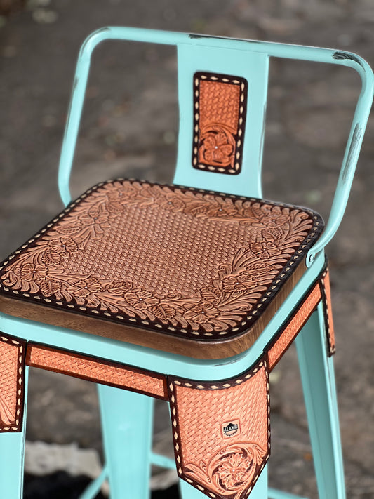 (PRE-ORDER) SET OF 2 BAR STOOLS WITH CINNAMON DESIGN