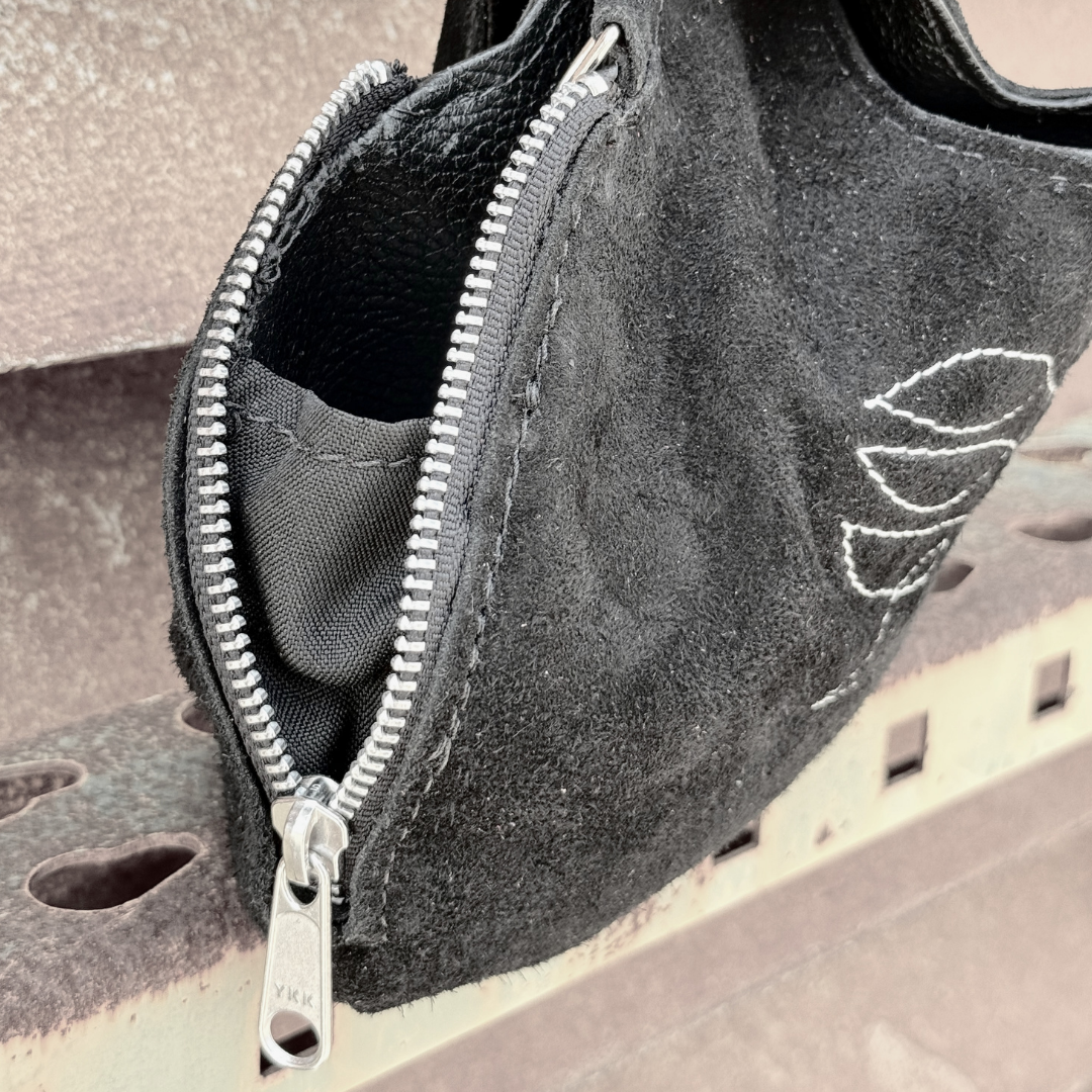 CATTLE BELL BAG- RUST