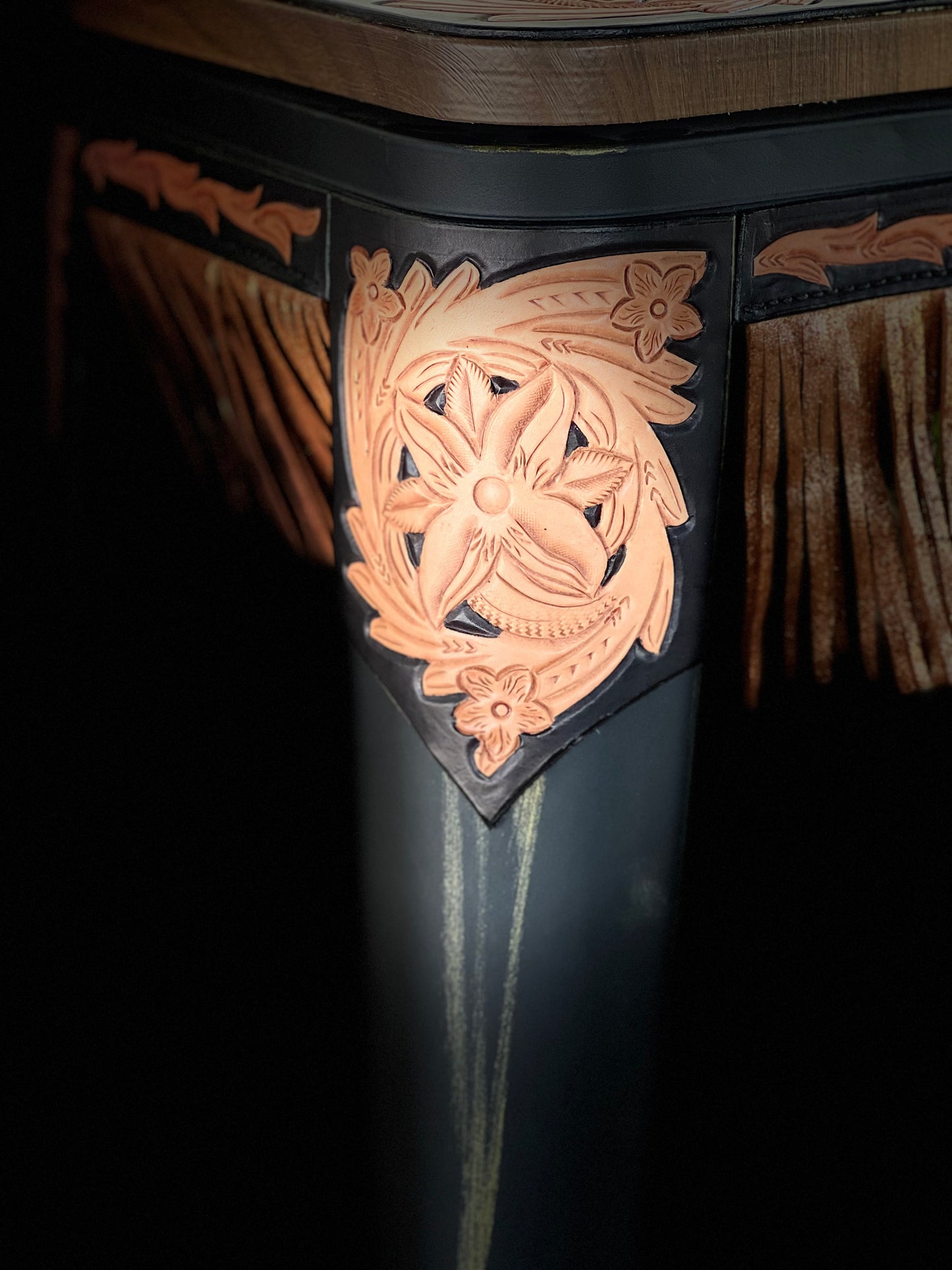 THE GOLDEN COWBOY Bar Stools w/ Short Back