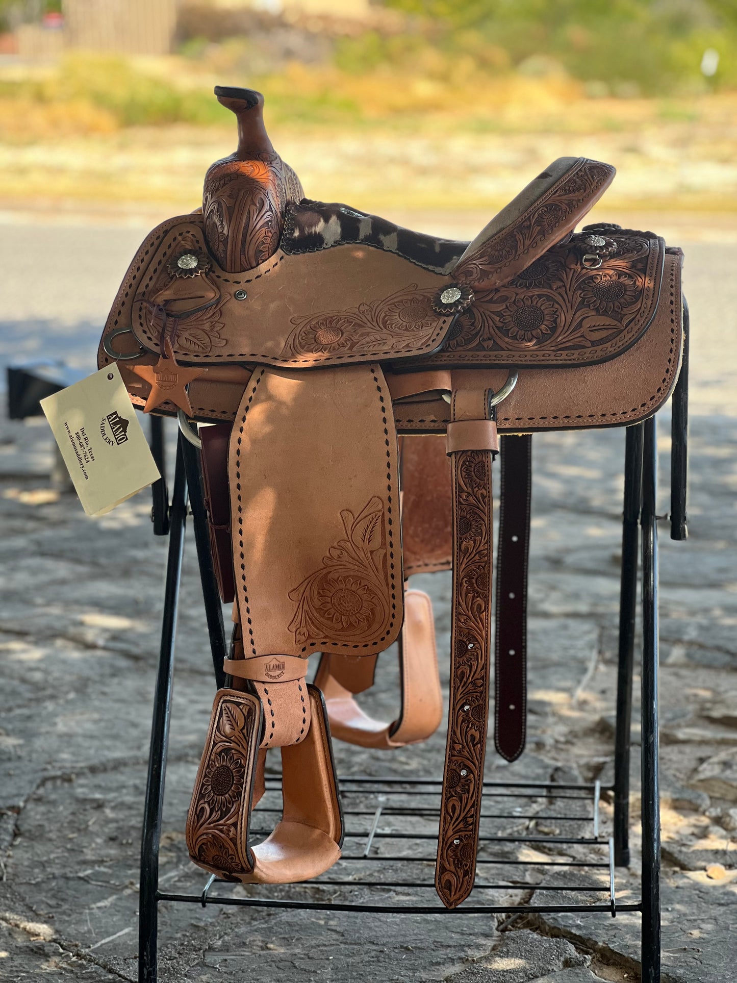 Sunflower with cow suede ALL-AROUND Saddle