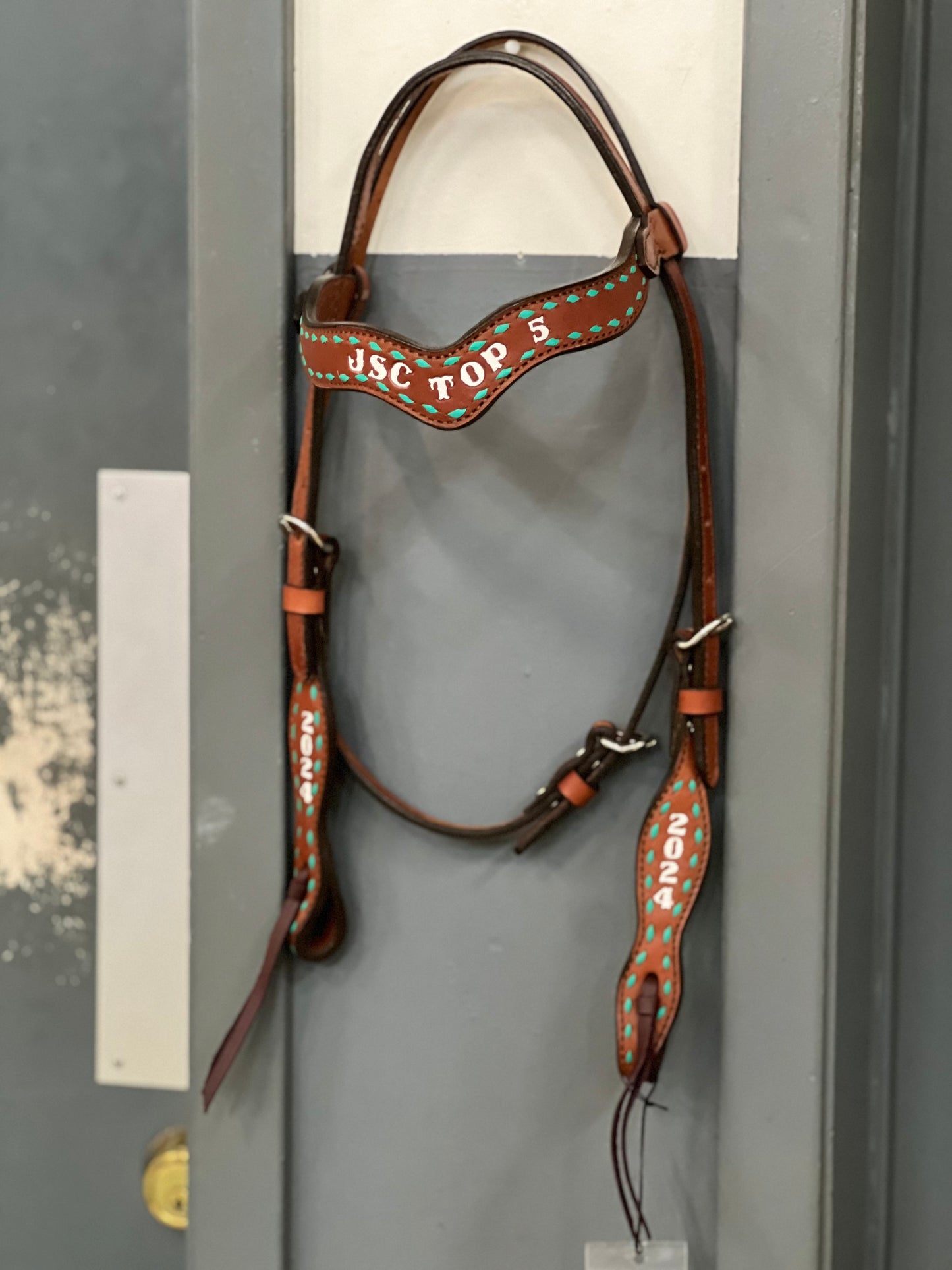 Rodeo Award | 1.5" Wave Browband w/ buckstitch & lettering