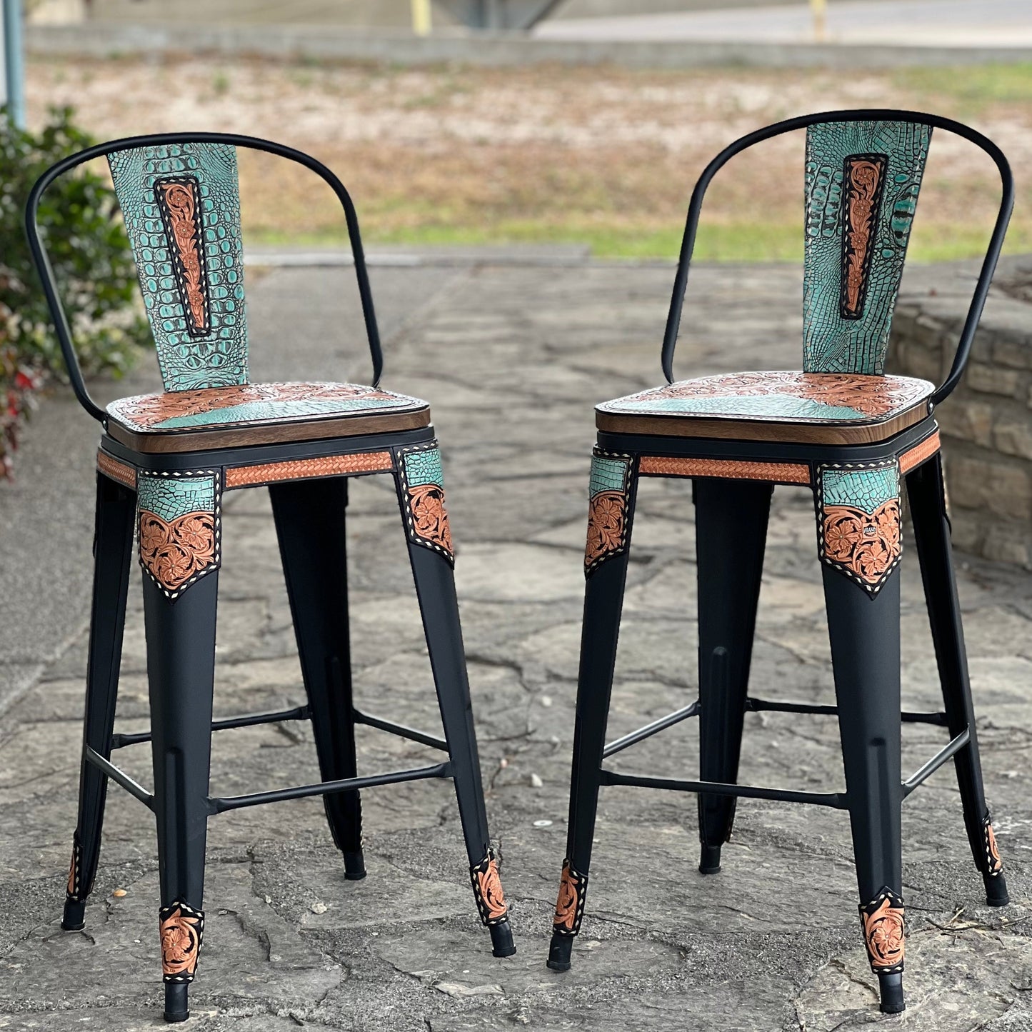 (PRE-ORDER) SET OF 2 SWIVEL  BAR STOOLS WITH TALL BACK "THE TURQUOISE GATOR"