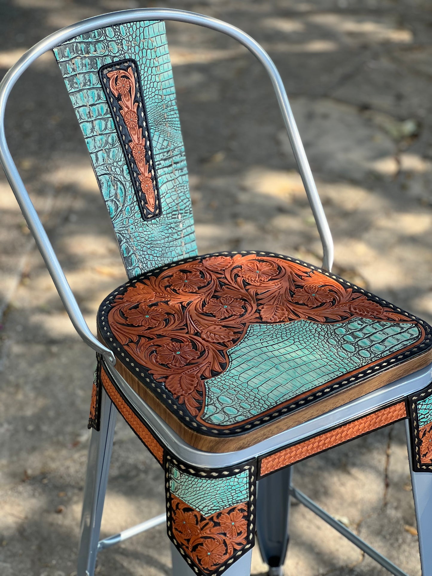 (STOCK) SET OF 2 26" THE TURQUOISE GATOR w/ Tall Back in GUN METAL