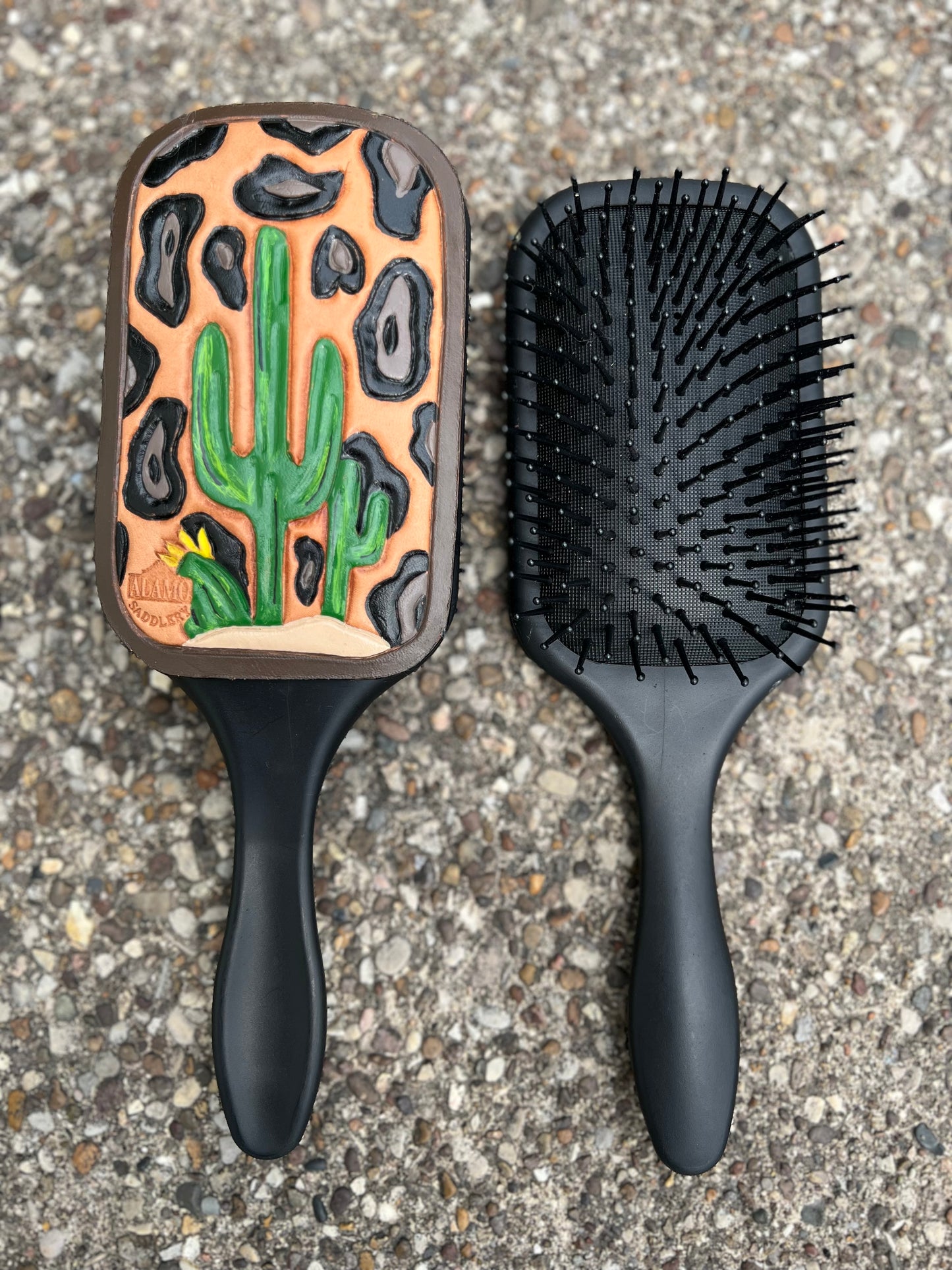 The Desert Leopard Hair Brush