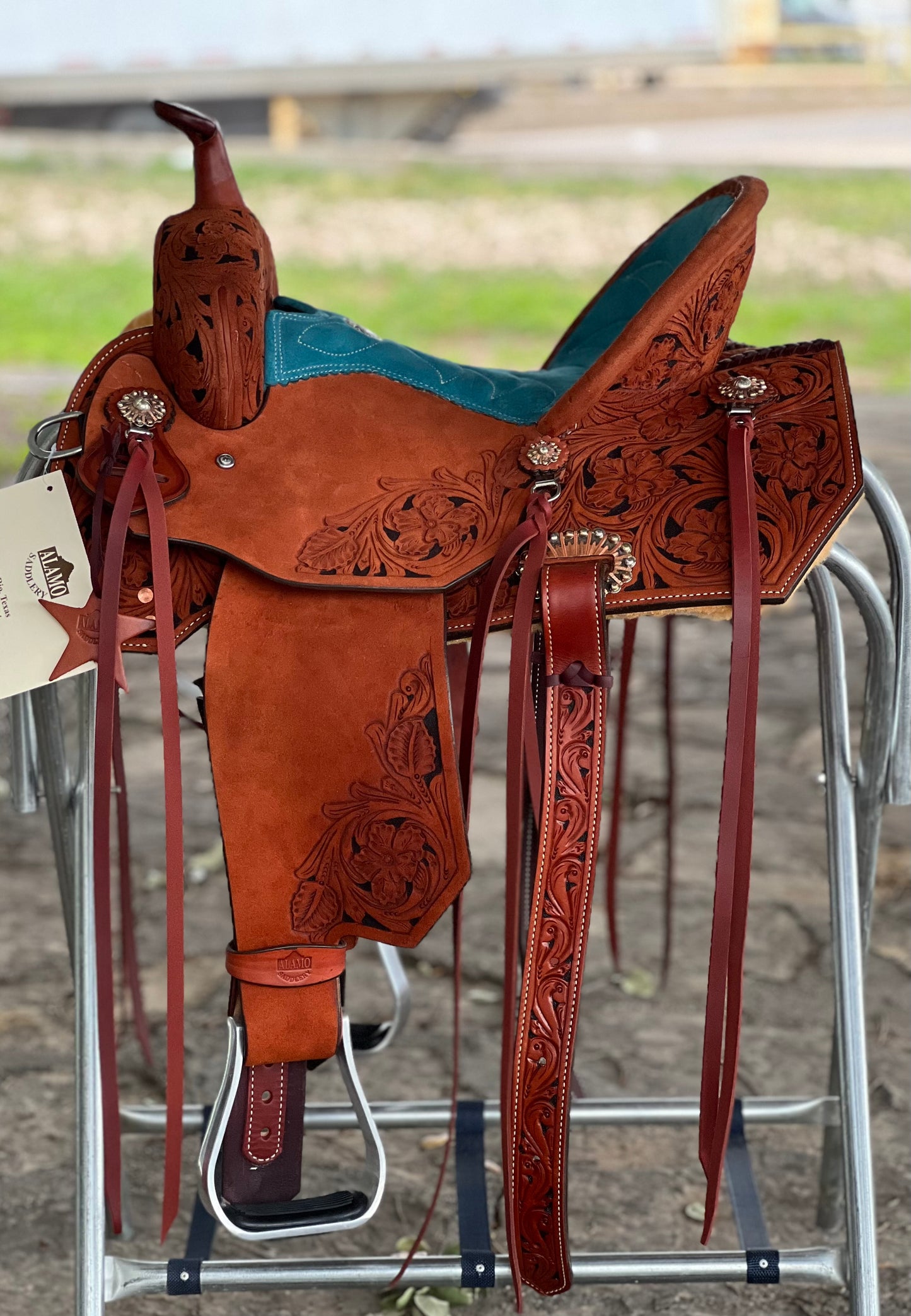 Ranshe Turquoise Barrel Saddle