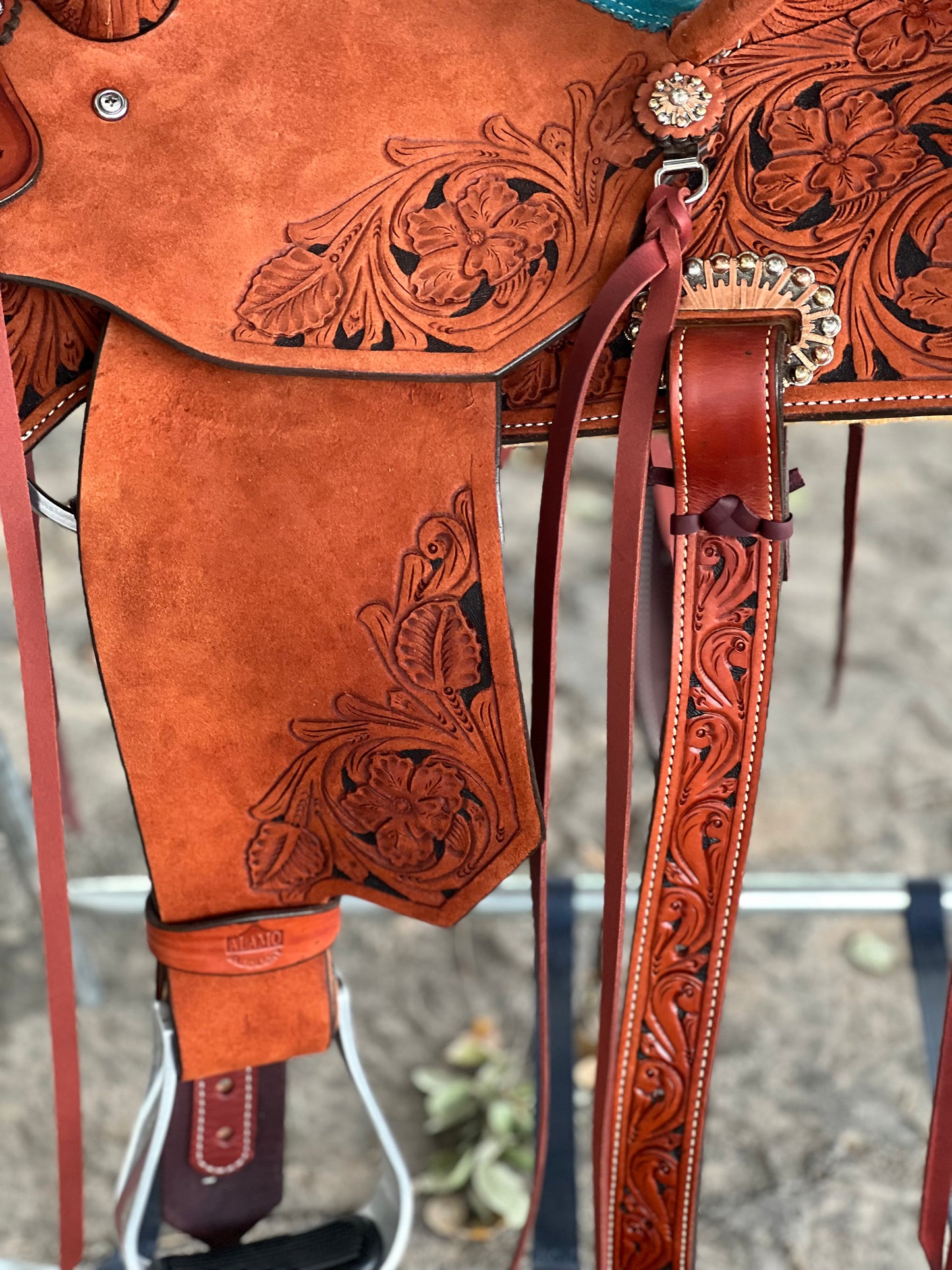 Ranshe Turquoise Barrel Saddle
