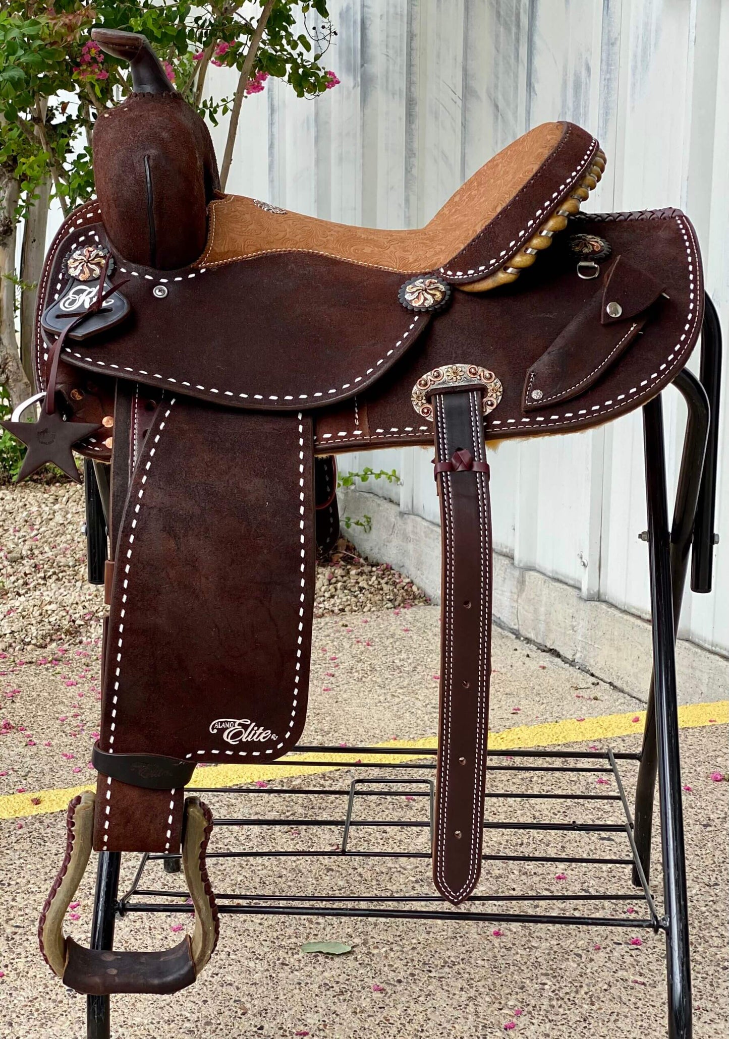 15.5" The KT Synergy Elite Balance Barrel Saddle