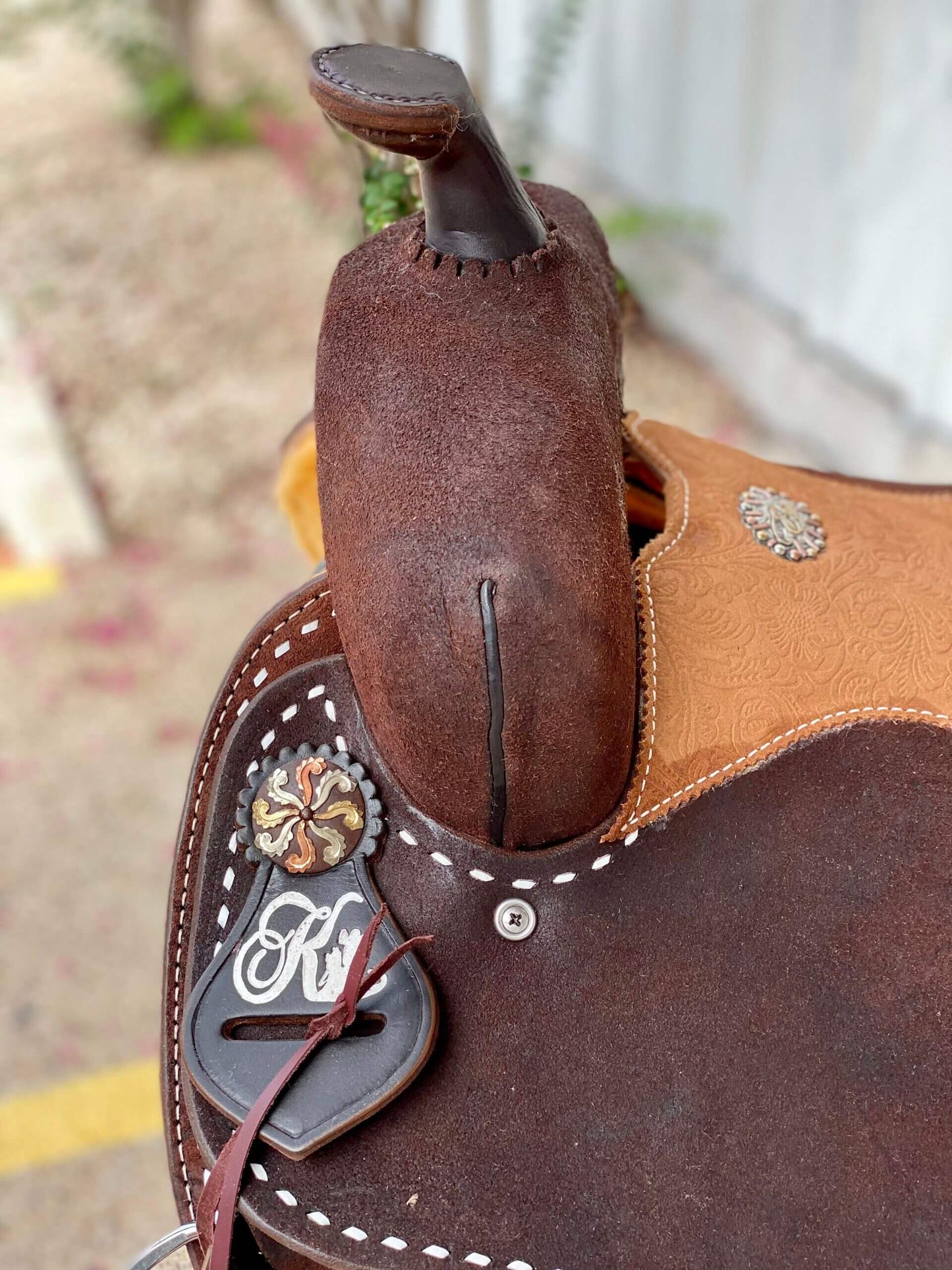 15.5" The KT Synergy Elite Balance Barrel Saddle
