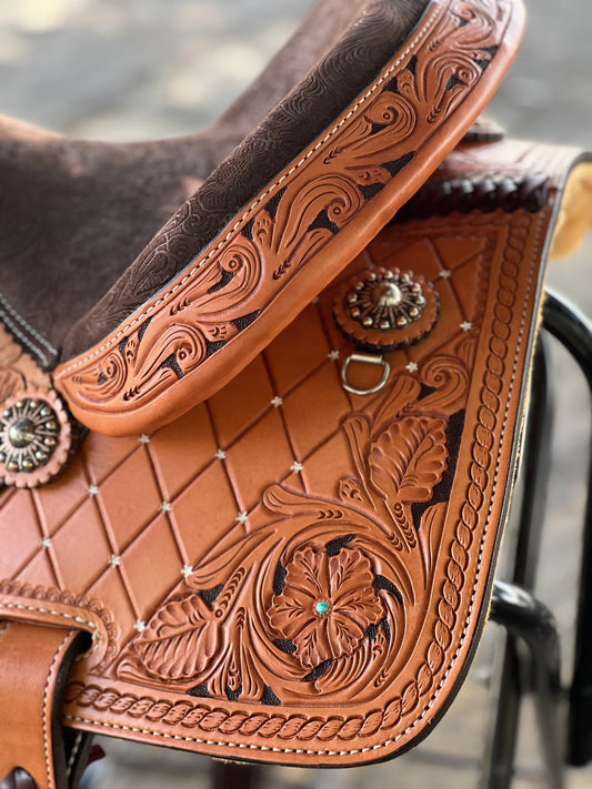 15" El Pinto star Barrel Saddle