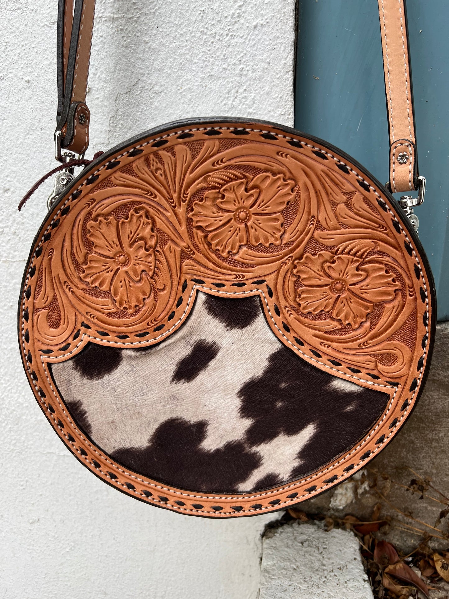 (PRE-ORDER) 11" Outlaw Canteen Handbag